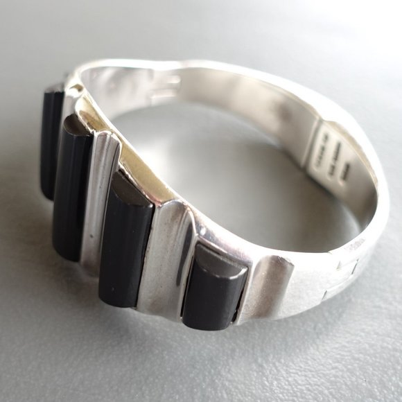 Mexico 64g Pineda-Inspired Sterling Onyx Hinged Cuff - Picture 5 of 14